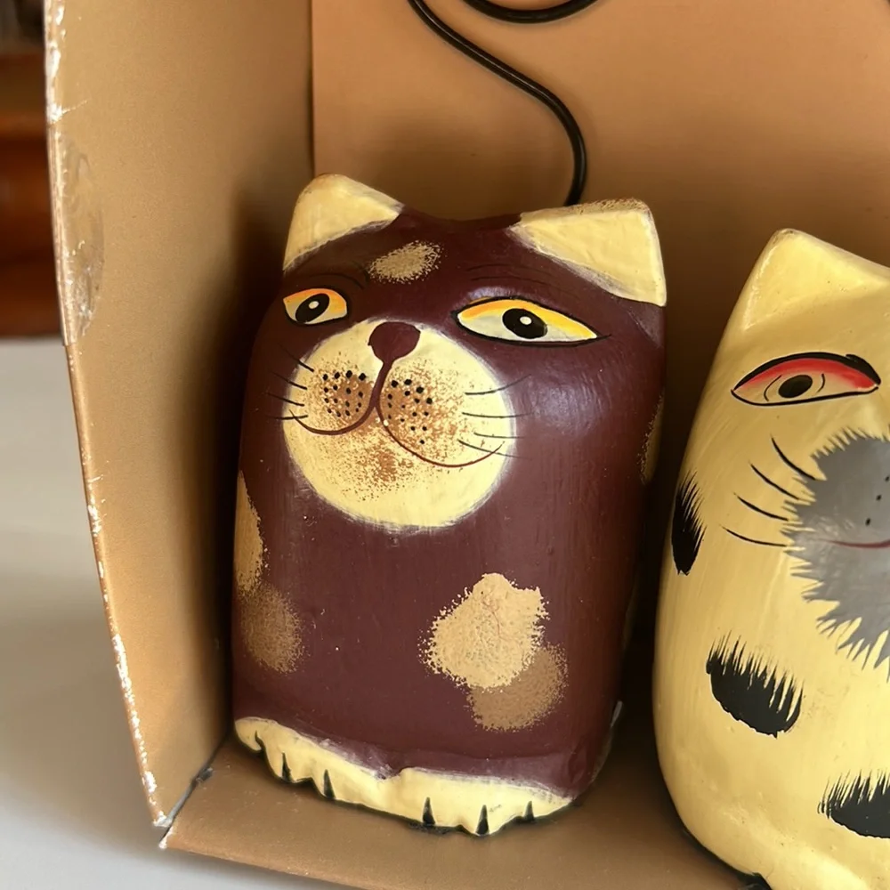 Pier 1 One Imports Three 3 Wooden Cat Tail Folk Art Photo Holders. New I…